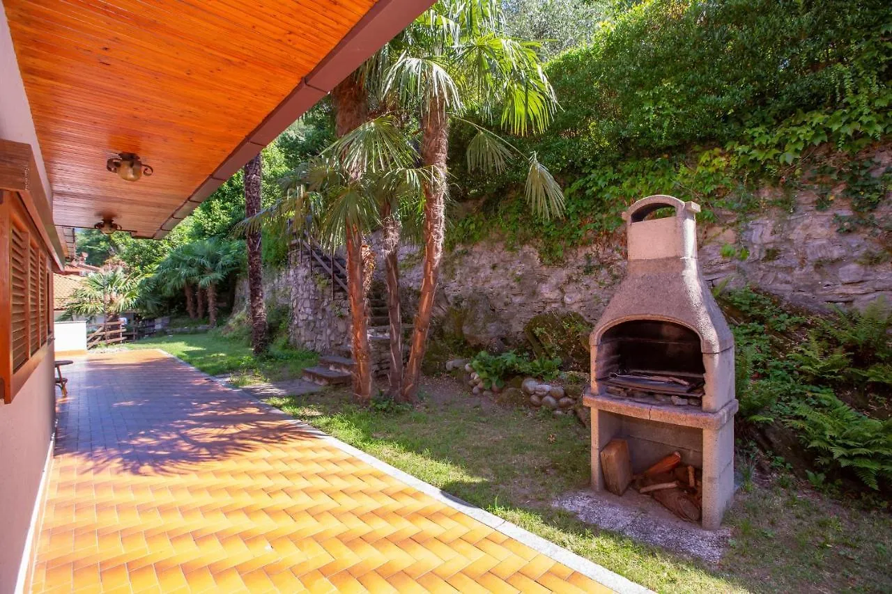 Villa Marilyn Nesso 0*,